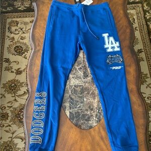 Los Angeles Dodgers Pro Standard full stitched and embossed Sweatpants Large